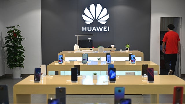 Trump reversal on Huawei gets bipartisan pushback